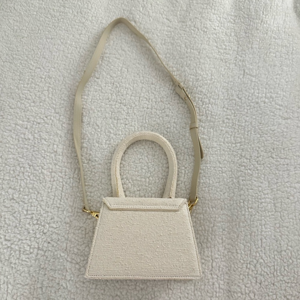 JACQUEMUS Chiquito Medium – Light Greige - Picture 9 of 14